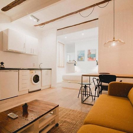 Charming Design Apartment Reina Sofia Madrid Exteriör bild