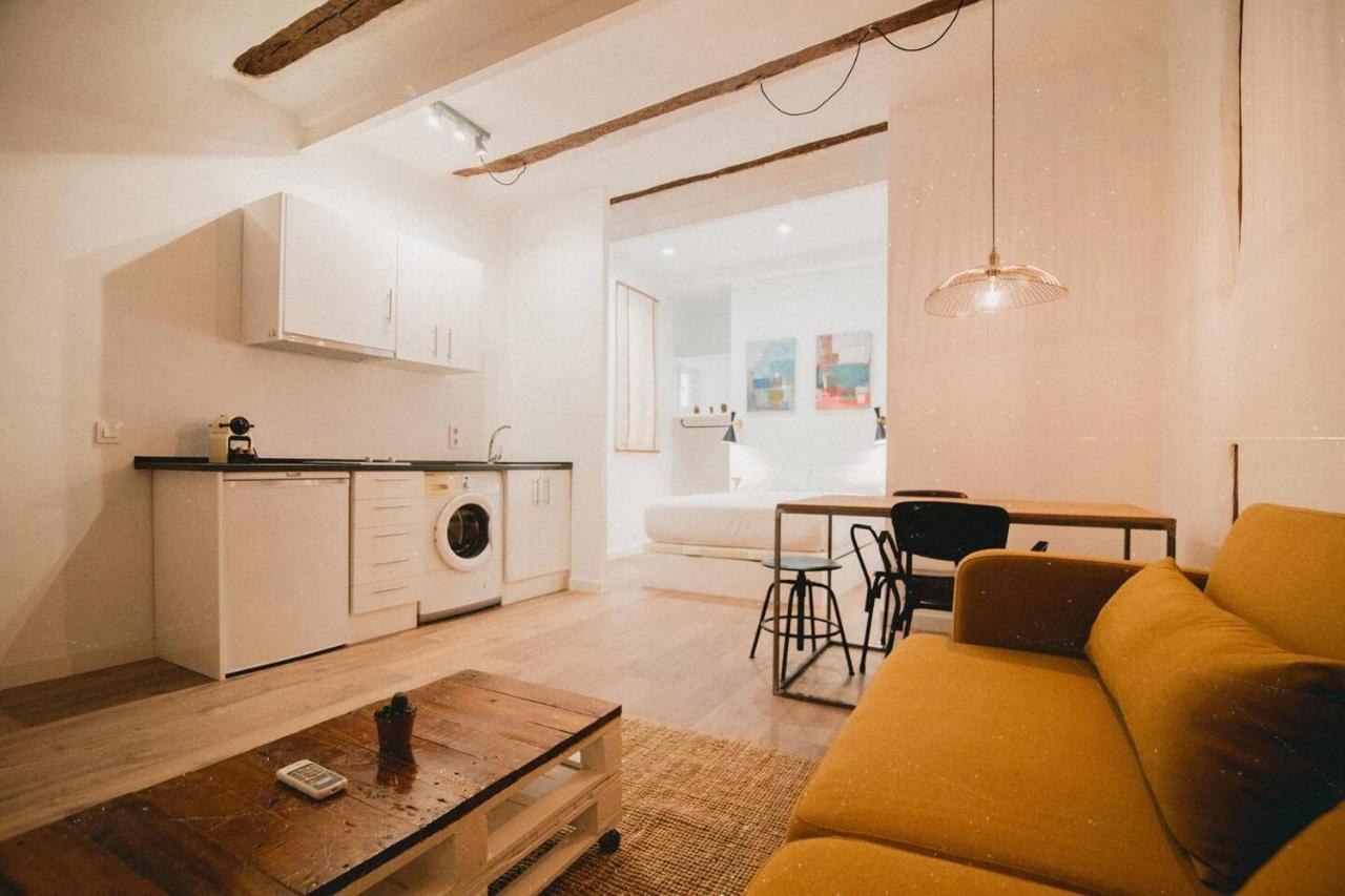 Charming Design Apartment Reina Sofia Madrid Exteriör bild